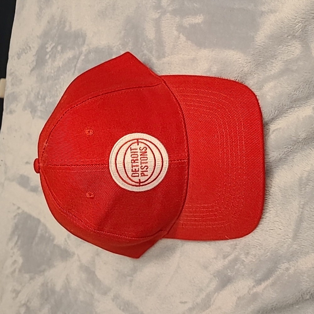 Red Detroit Pistons hat
